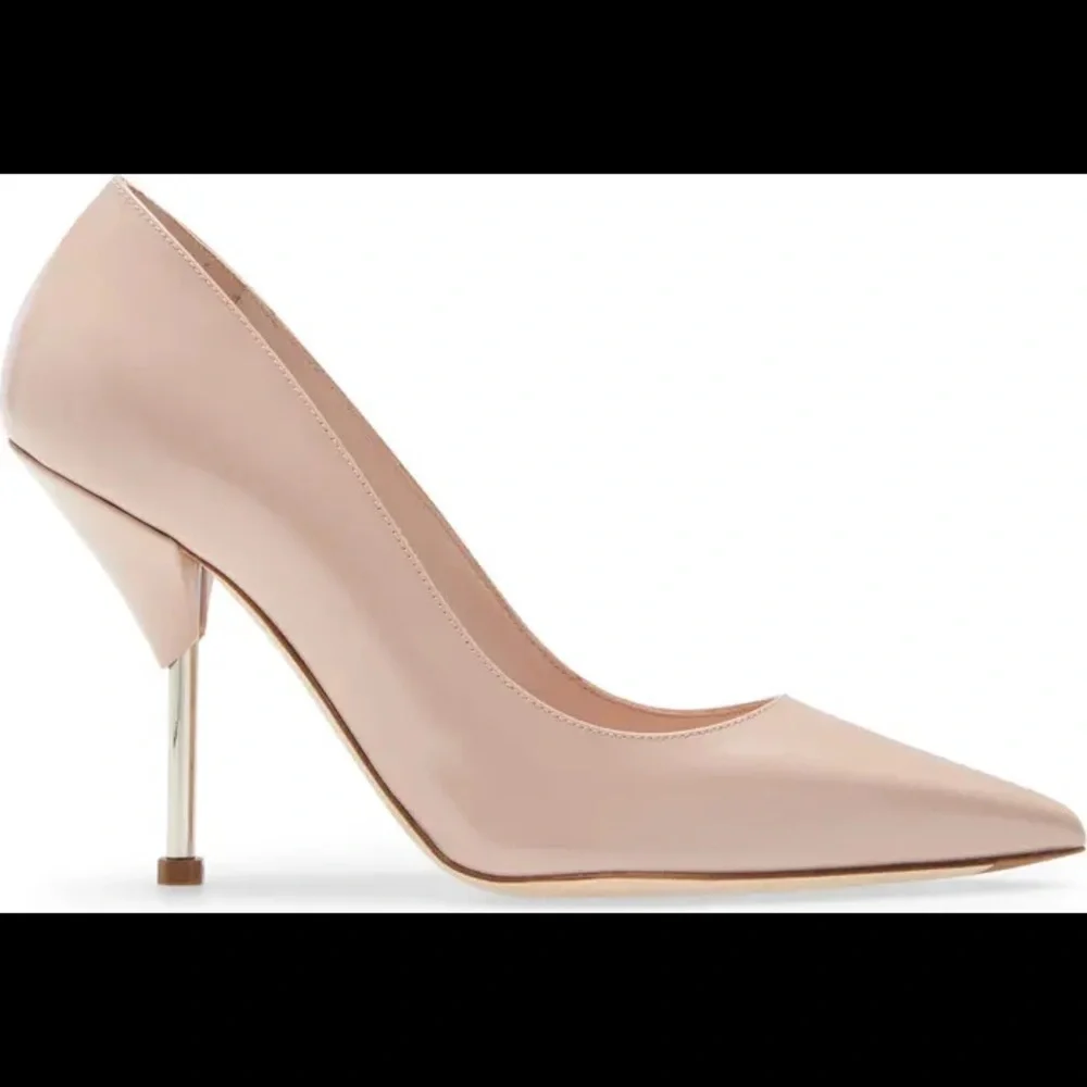 Alexander McQueen perfect sophisticate